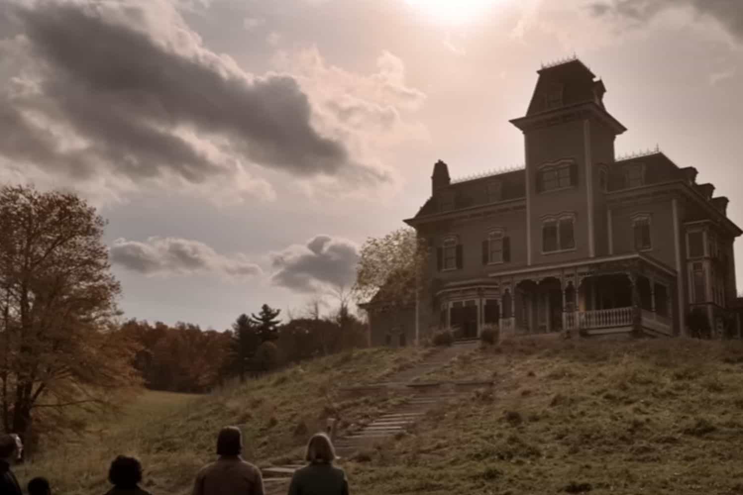 Es decepcionante: “Salem’s Lot” no logra los sustos y escalofríos que esperábamos