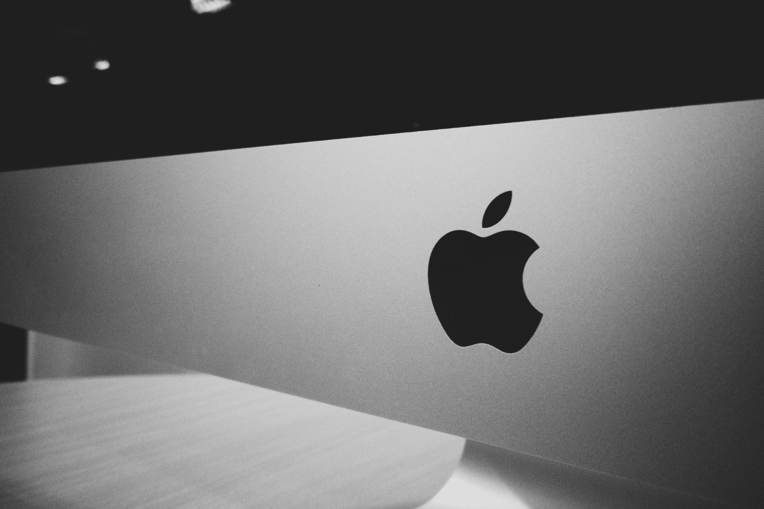 Hector Martin - Apple