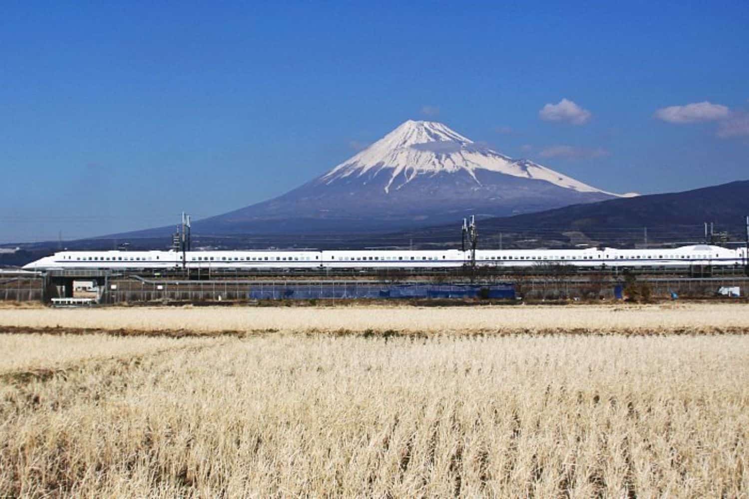 Cómo el tren bala japonés cambió los viajes en tren