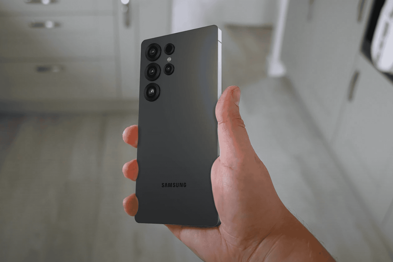 Samsung quiere destronar al iPhone 16: la gran apuesta del Galaxy S25 Ultra que podría marcar la diferencia