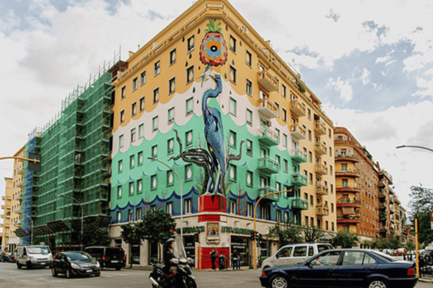 Una pintura que limpia el aire y se cuida sola: El futuro de las ciudades sostenibles