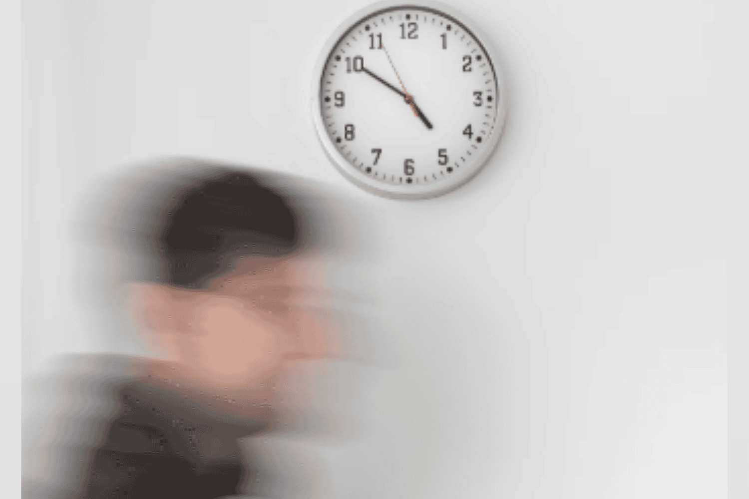 Qué significa llegar siempre tarde, según la psicología