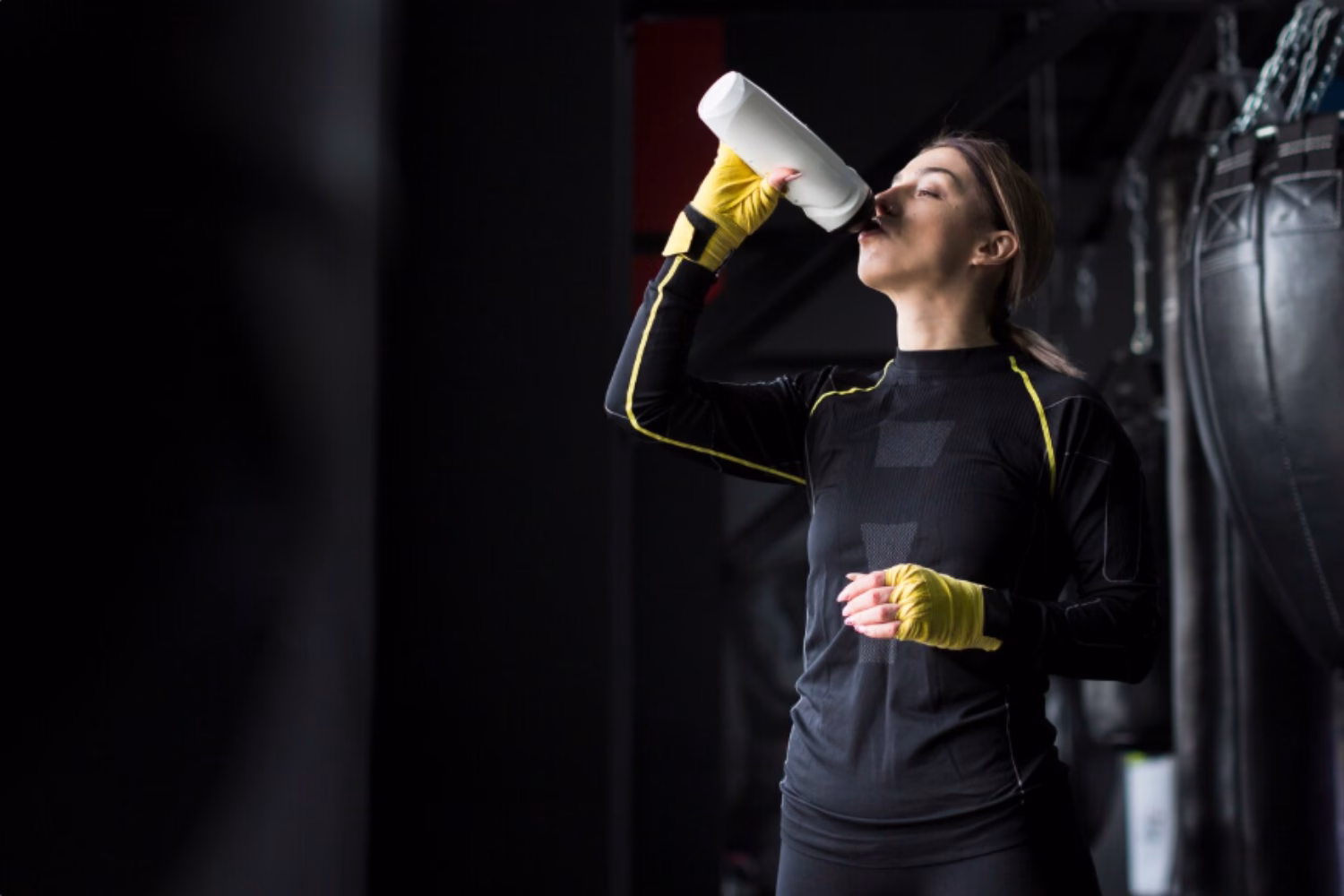Creatina + cafeína: lo que realmente ocurre en tu cuerpo según la mejor evidencia científica