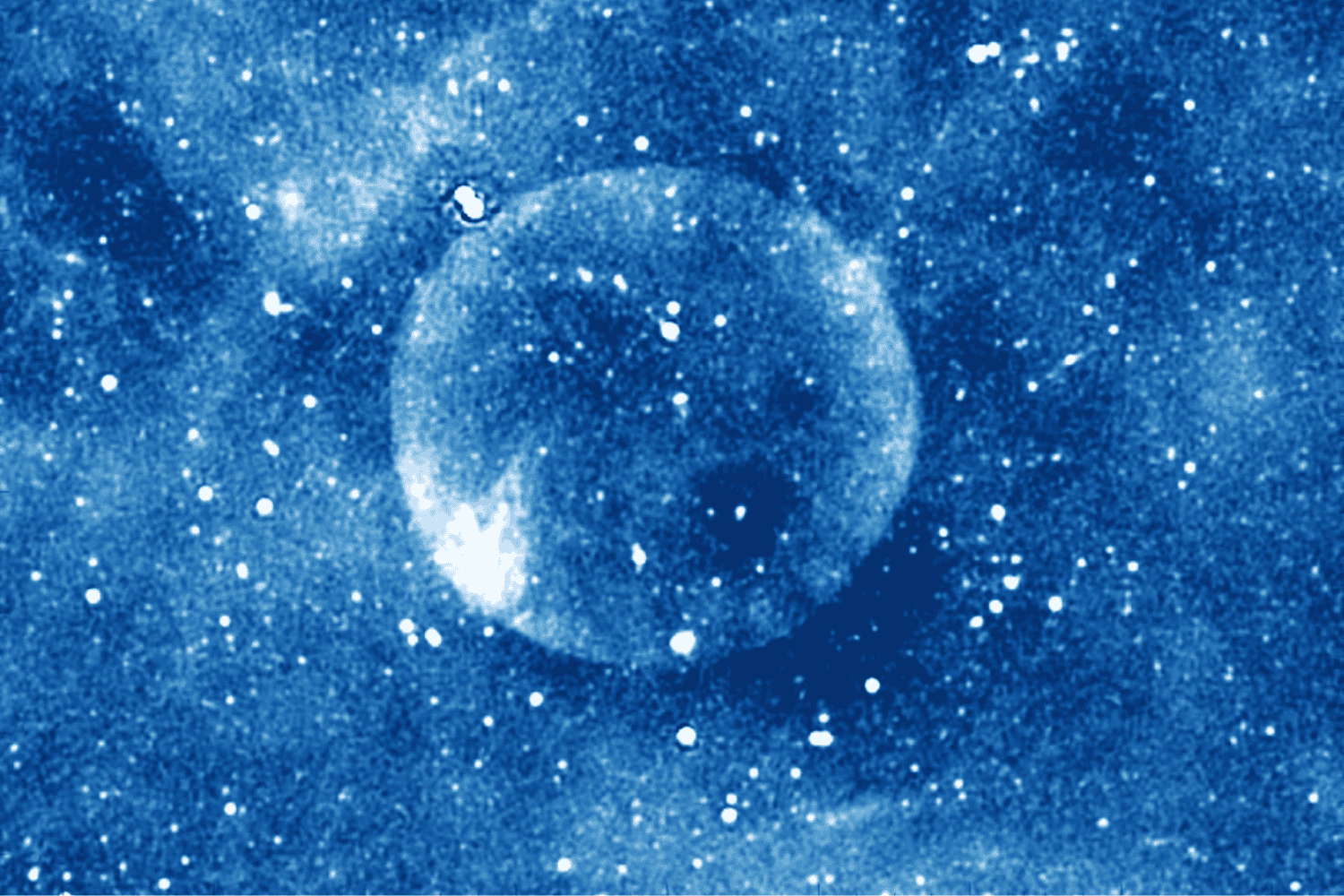 El misterioso círculo casi perfecto que nadie sabe explicar: el hallazgo que desconcierta a los astrónomos