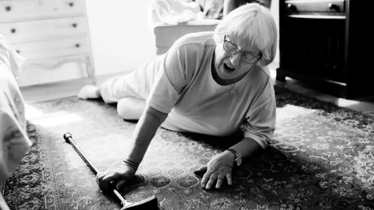 No era la edad: el verdadero motivo detrás de las caídas en mayores cambia todo