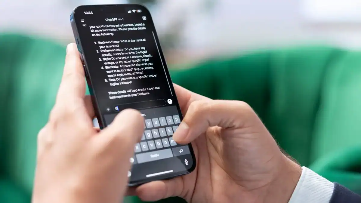 Sam Altman vuelve a defender ChatGPT para la crianza y desata una nueva polémica