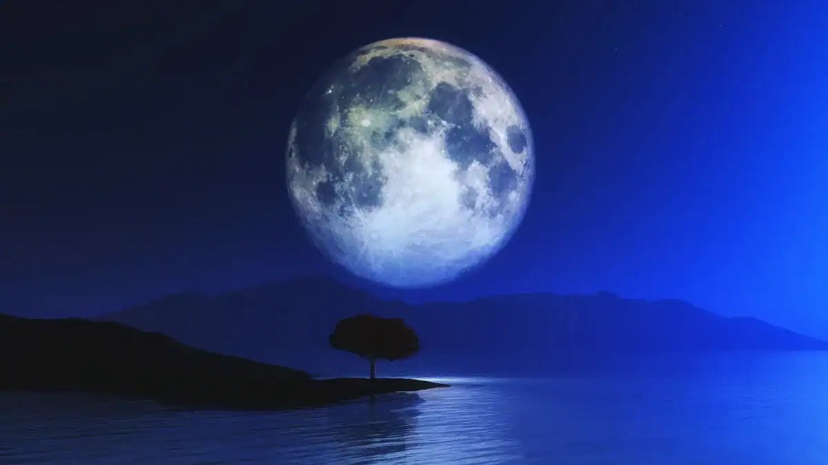 La Luna Azul que cerró mayo con una postal poco común junto a Antares