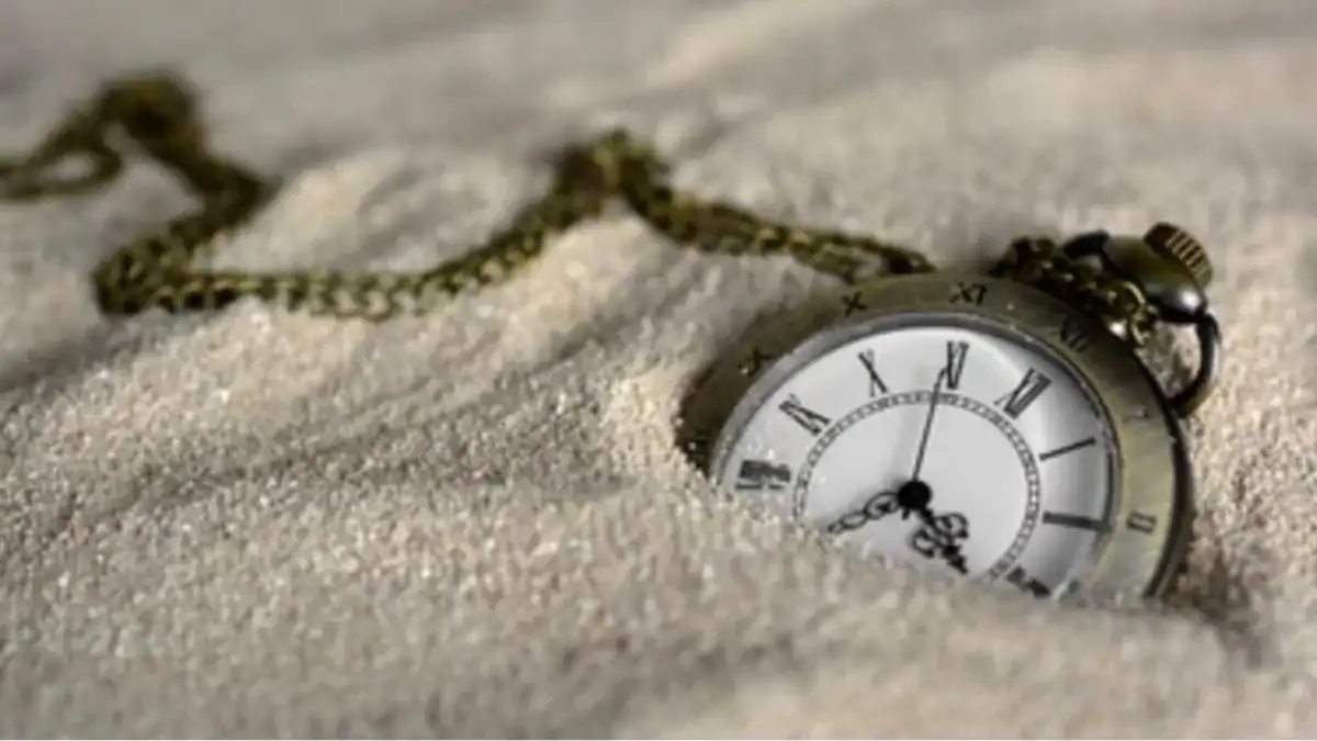 El experimento que desafía al tiempo: científicos observan “tiempo negativo” en partículas cuánticas