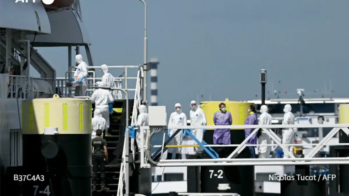 El brote de hantavirus en un crucero dejó tres muertos y mantiene a 440 personas bajo vigilancia