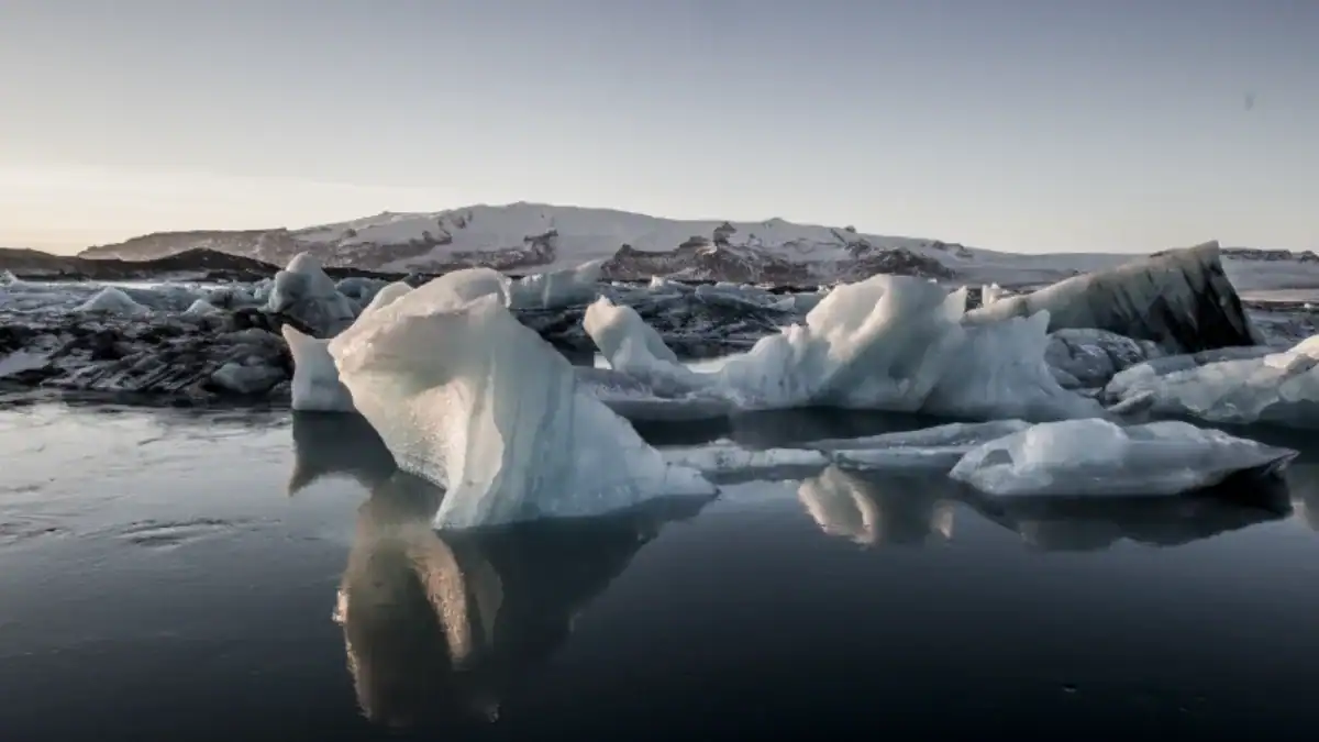 El mecanismo oculto bajo los glaciares que podría aumentar la pérdida de hielo antártico