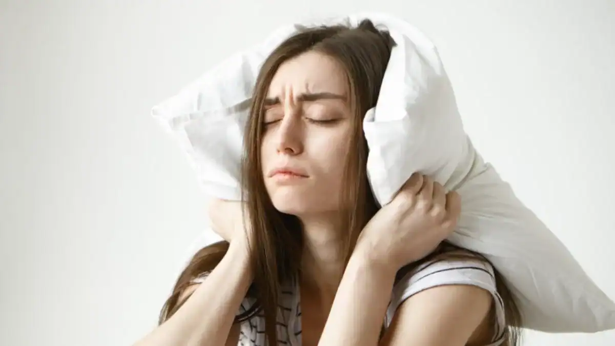 Dormir poco no ayuda a quemar grasa: por qué entrenar cansado no compensa la falta de sueño