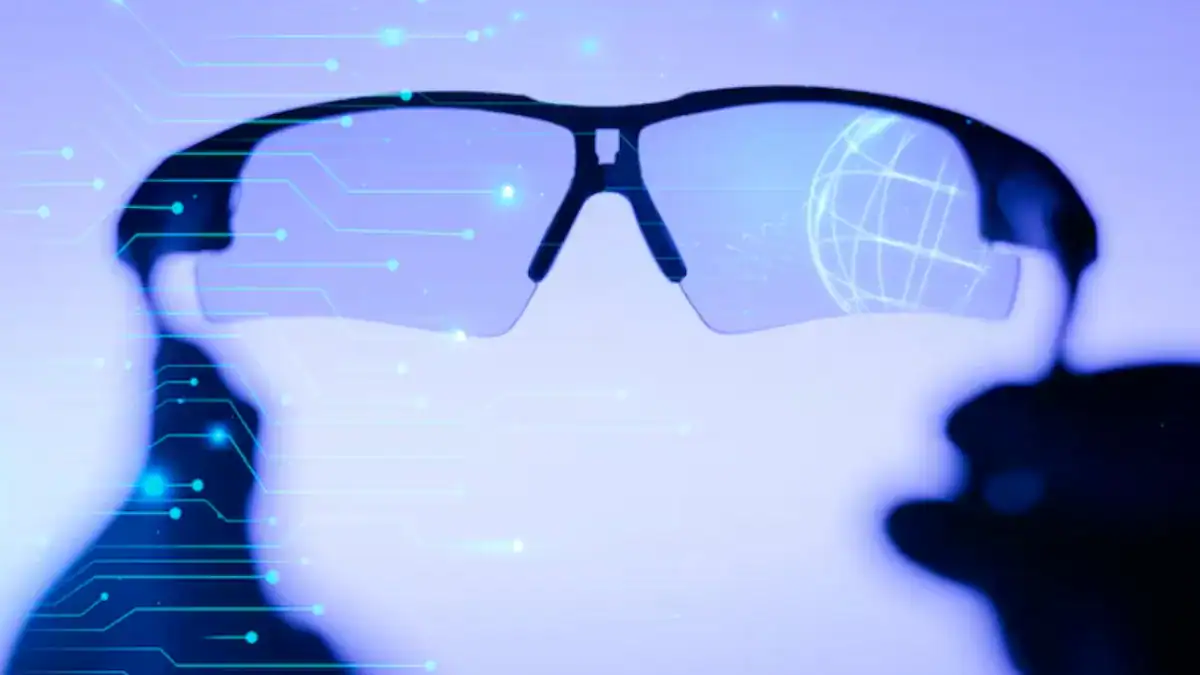 Los smart glasses buscan hacer lo que el celular no puede: ver el mundo contigo